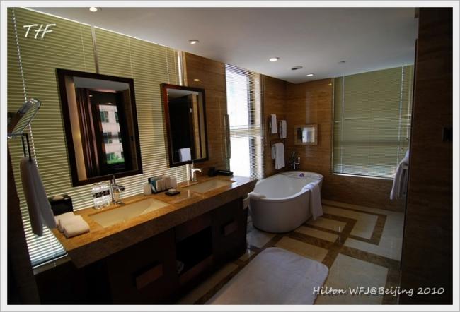 Hilton009.JPG
